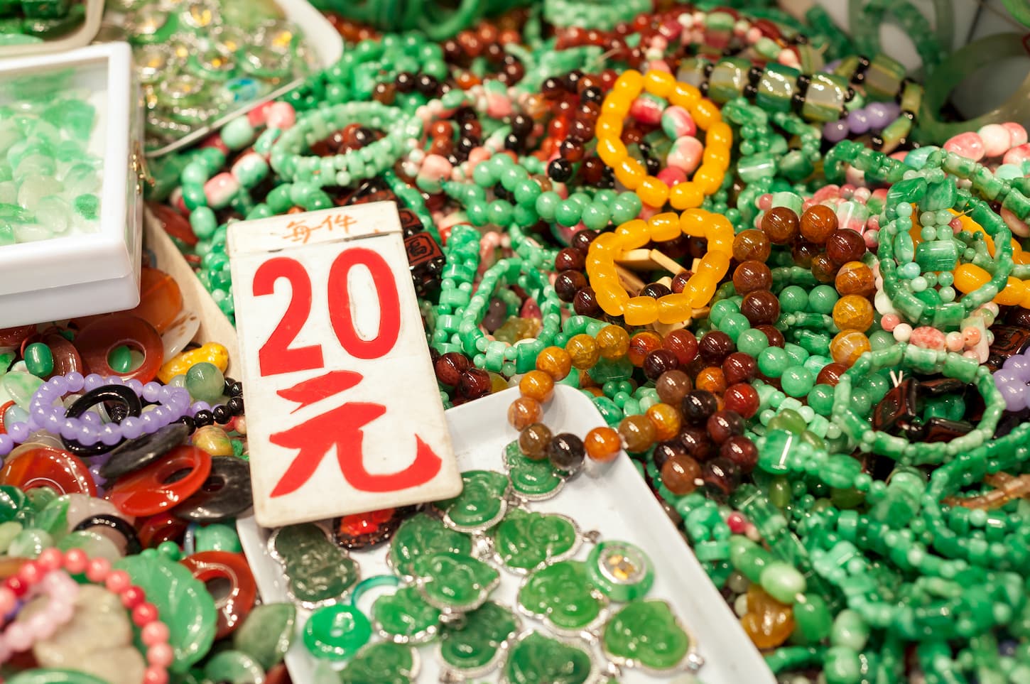 Bracelet Jade, significations, symboles et guide d&rsquo;achat.