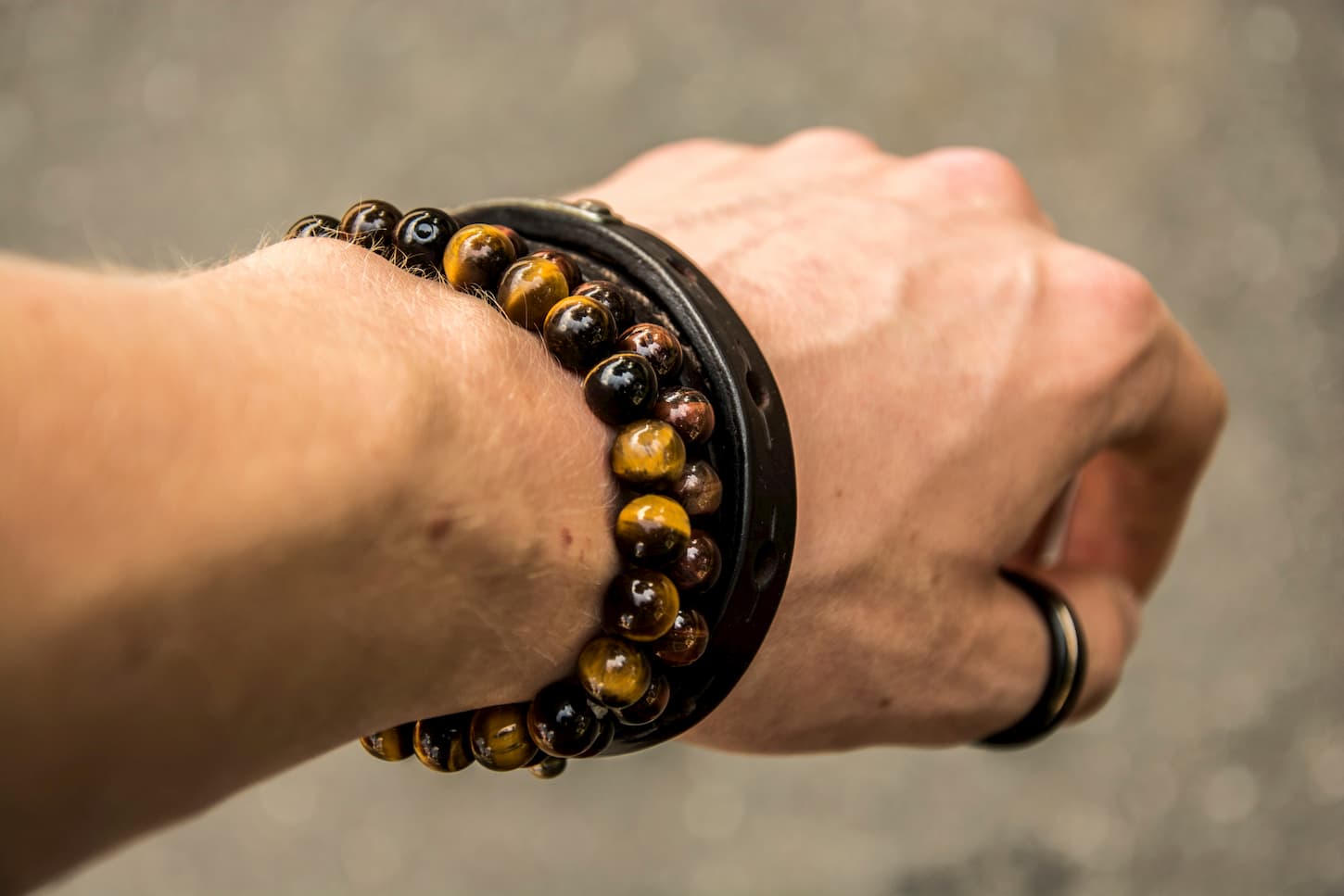 Bracelet œil-de-tigre : significations, symboles et guide d’achat