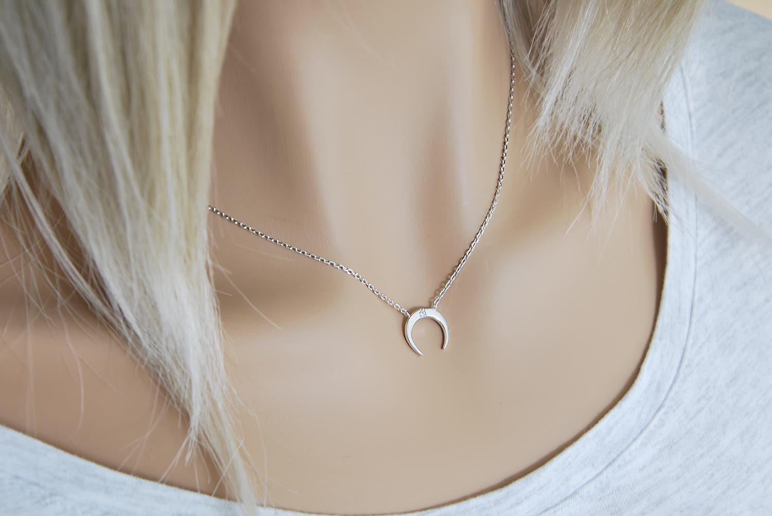 Comment porter un collier en argent ?