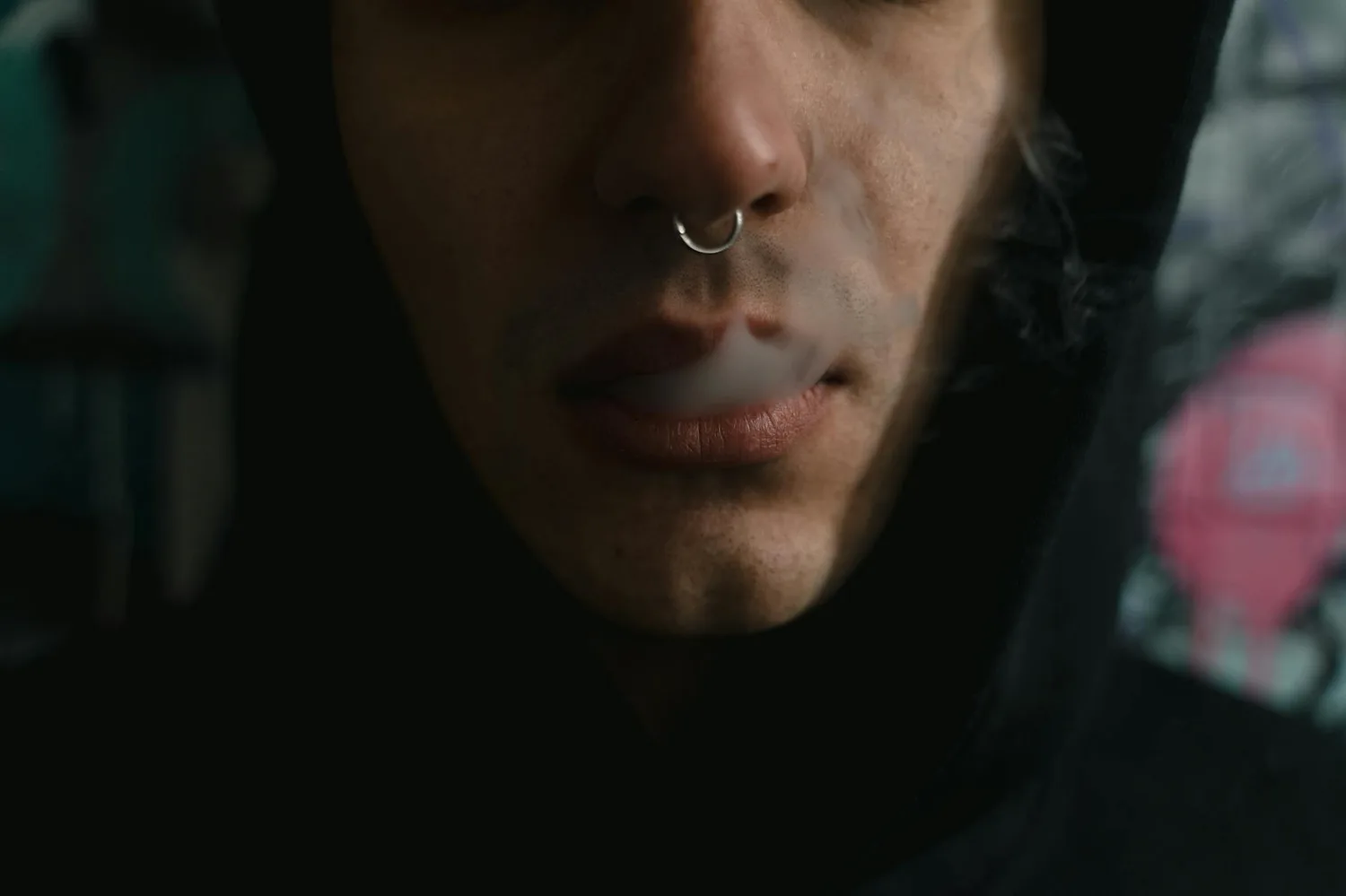 Piercing au capuchon : tout ce qu&rsquo;il faut savoir avant de se lancer