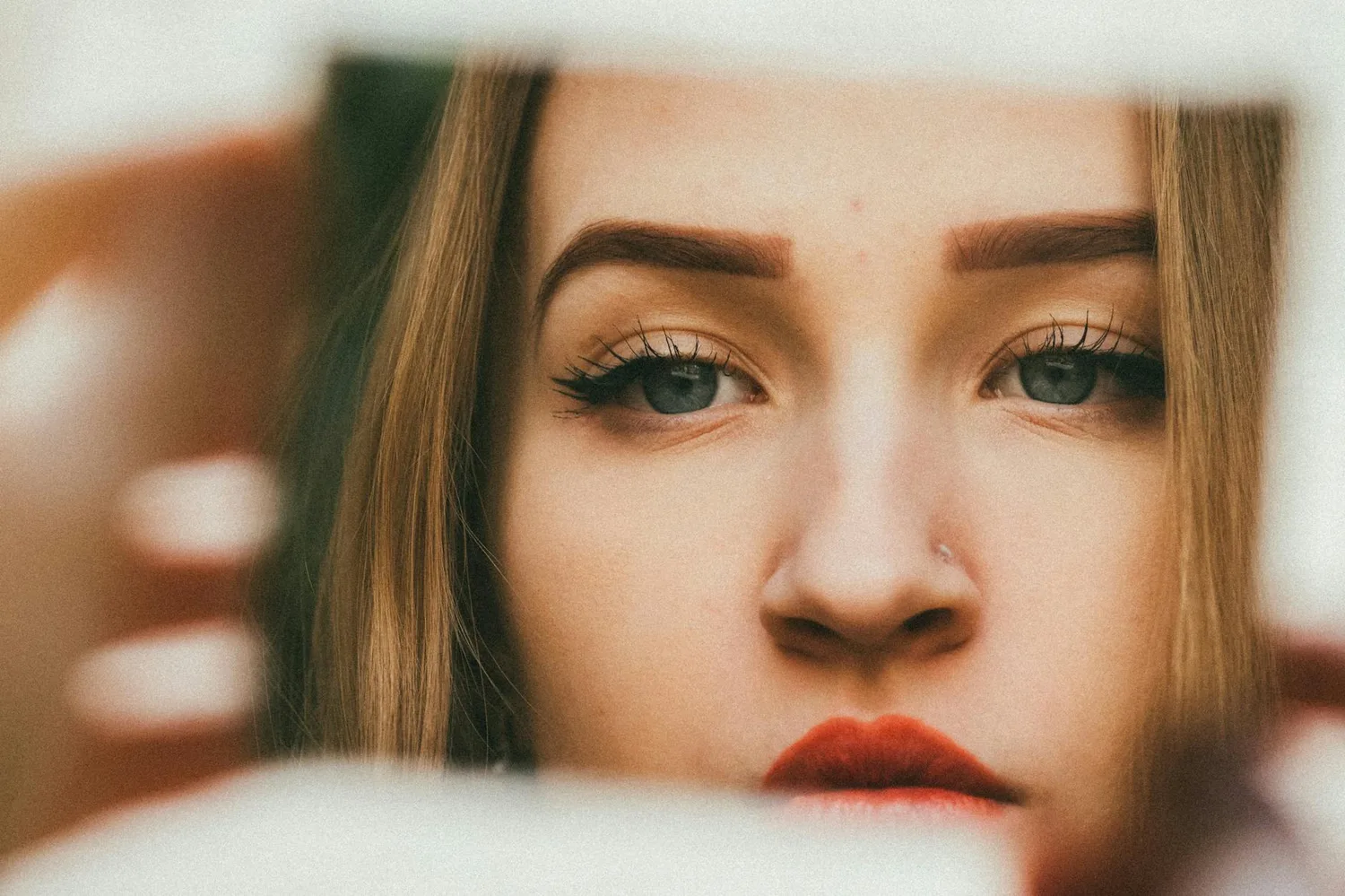 Piercing visage : tout savoir avant de vous lancer en 2026